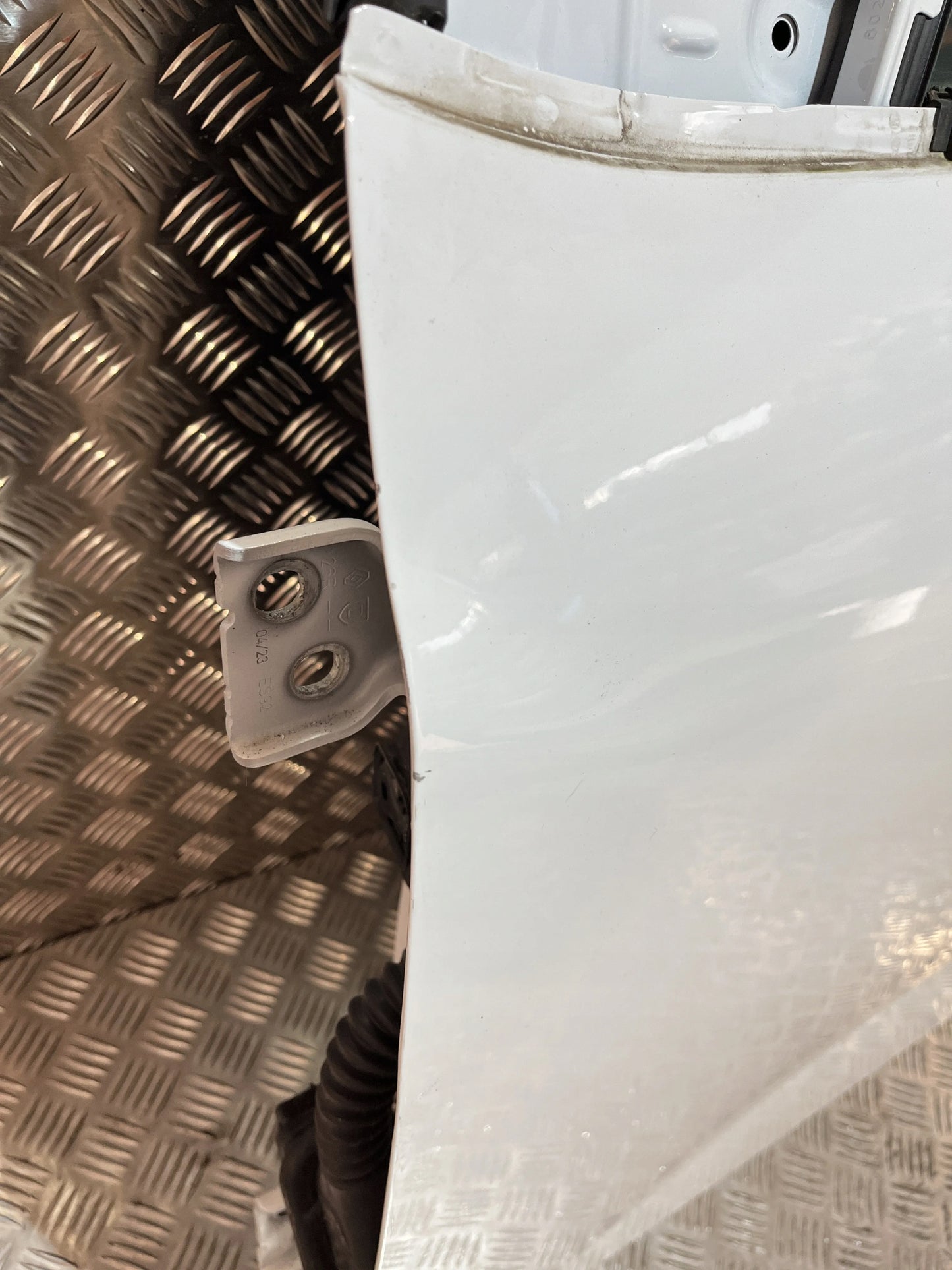 LEFT FRONT DOOR DACIA SANDERO III 21- OV369