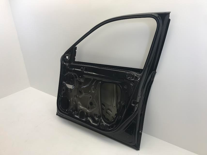 SKODA Kamiq  2019-2023 Front Right Door 658831602 ( used with defect )