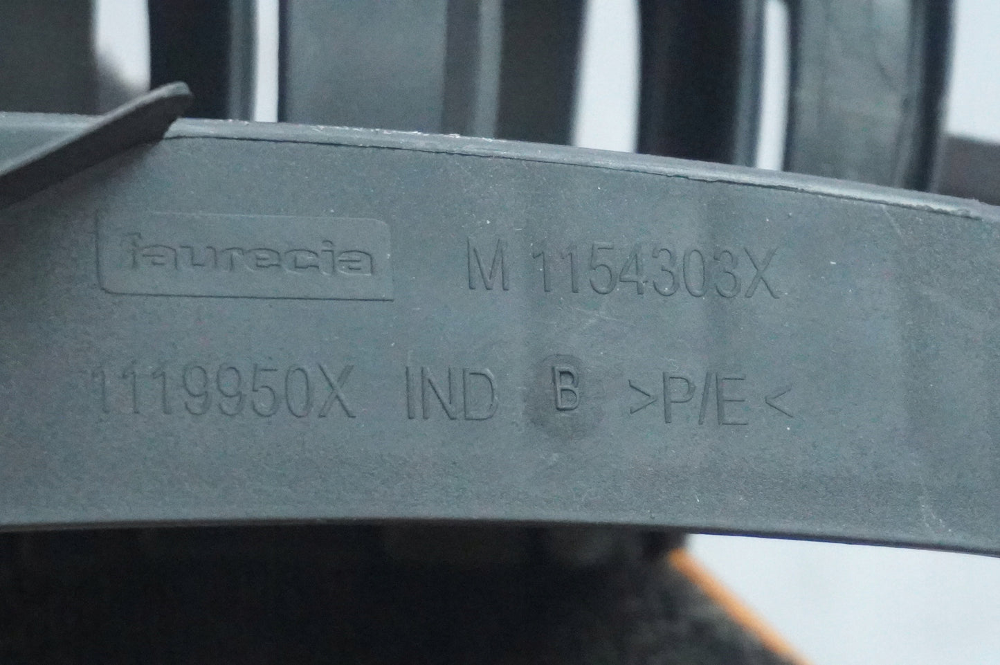 RENAULT ZOE 12-19 FACTORY NEW FRONT BUMPER OE COMPLETE ORIGINAL