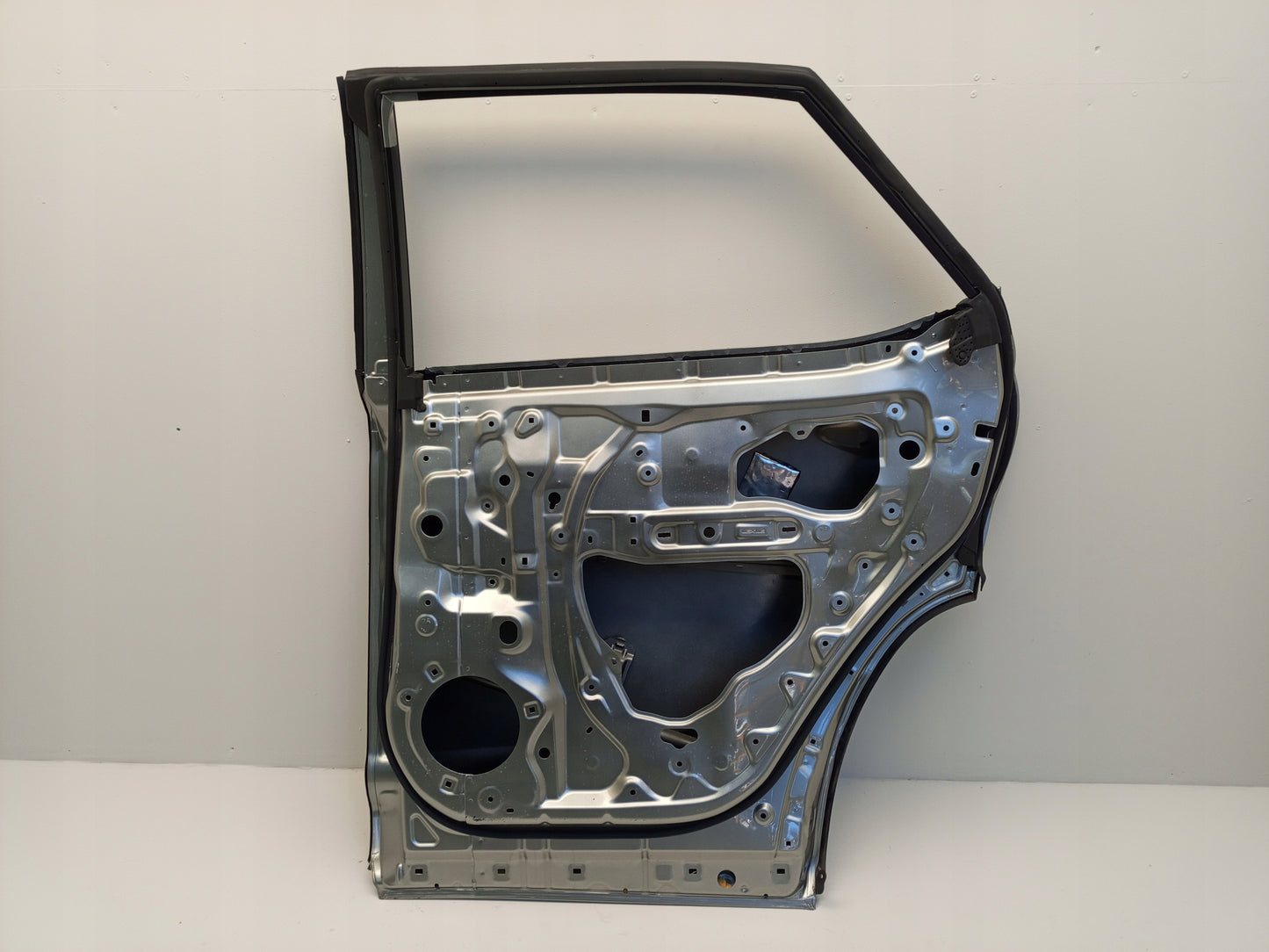 LEXUS RX IV 4 2015- REAR RIGHT DOOR