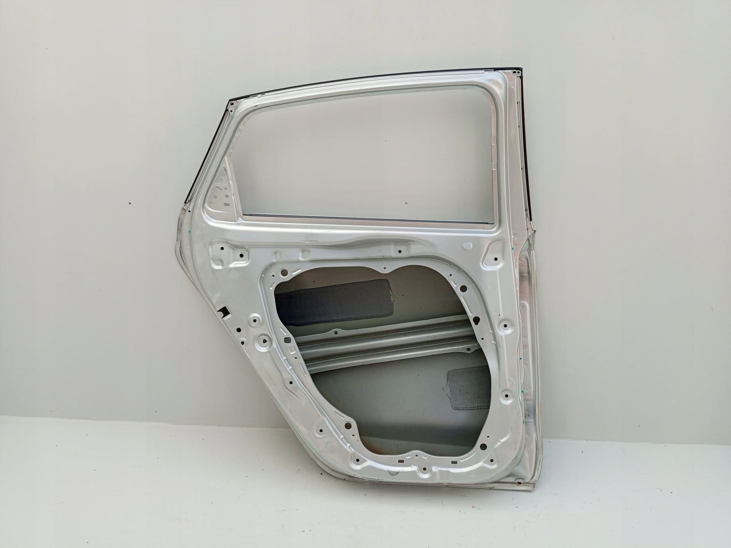 HYUNDAI I30 III 3 FASTBACK 2017- LEFT REAR DOOR