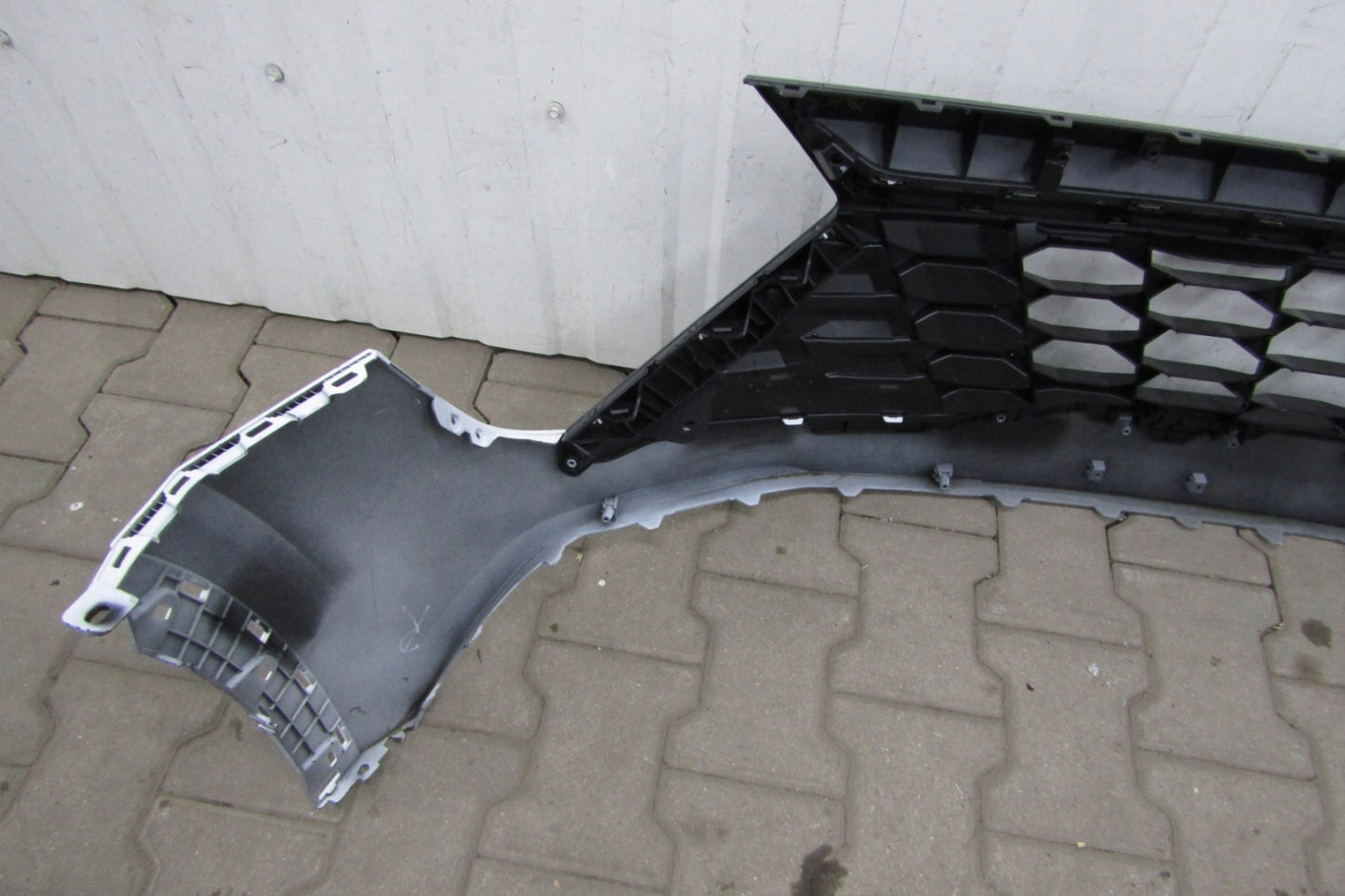 Front Bumper Grille KIA SPORTAGE V