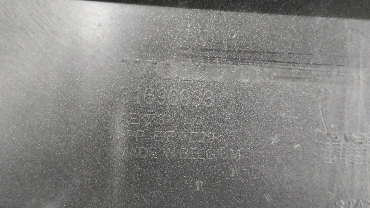 Volvo XC40 XC 40 Recharge Lift Front Bumper 2022-