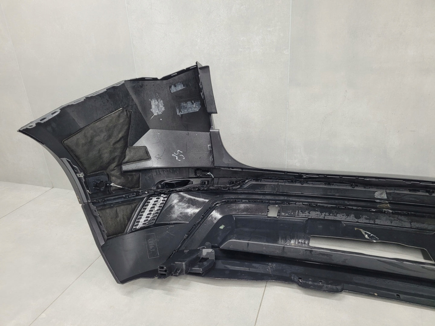 Rear Bumper Skoda Karoq 57A Lift 21- (6 PDC + Harness)