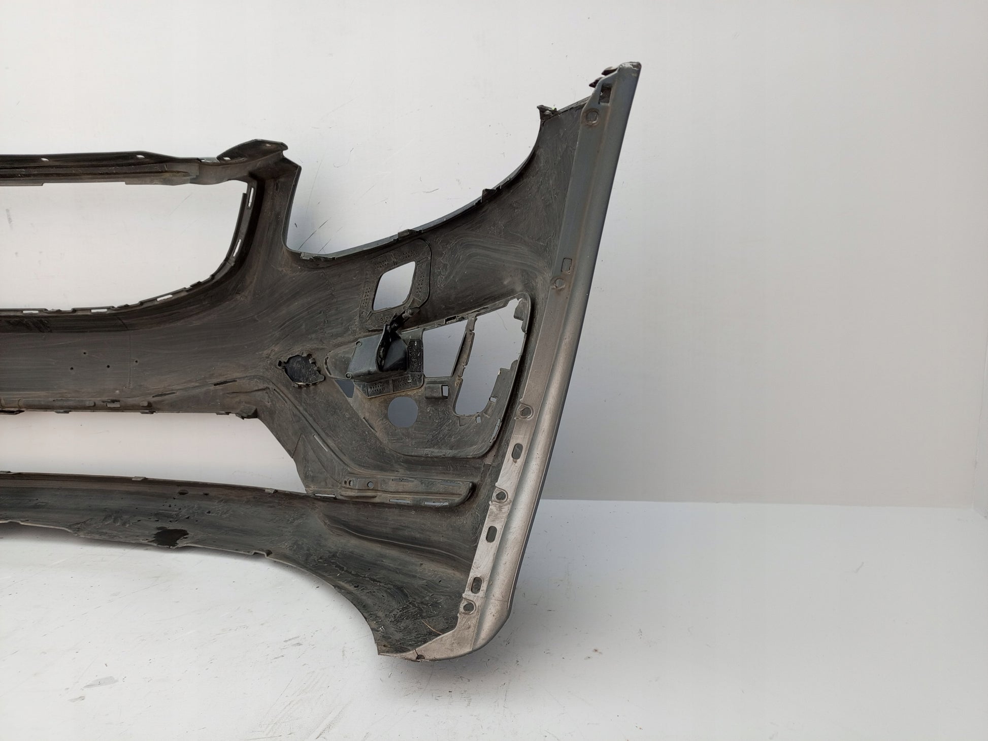 VOLVO XC60 I LIFT R-DESIGN 2013- FRONT BUMPER 31383105