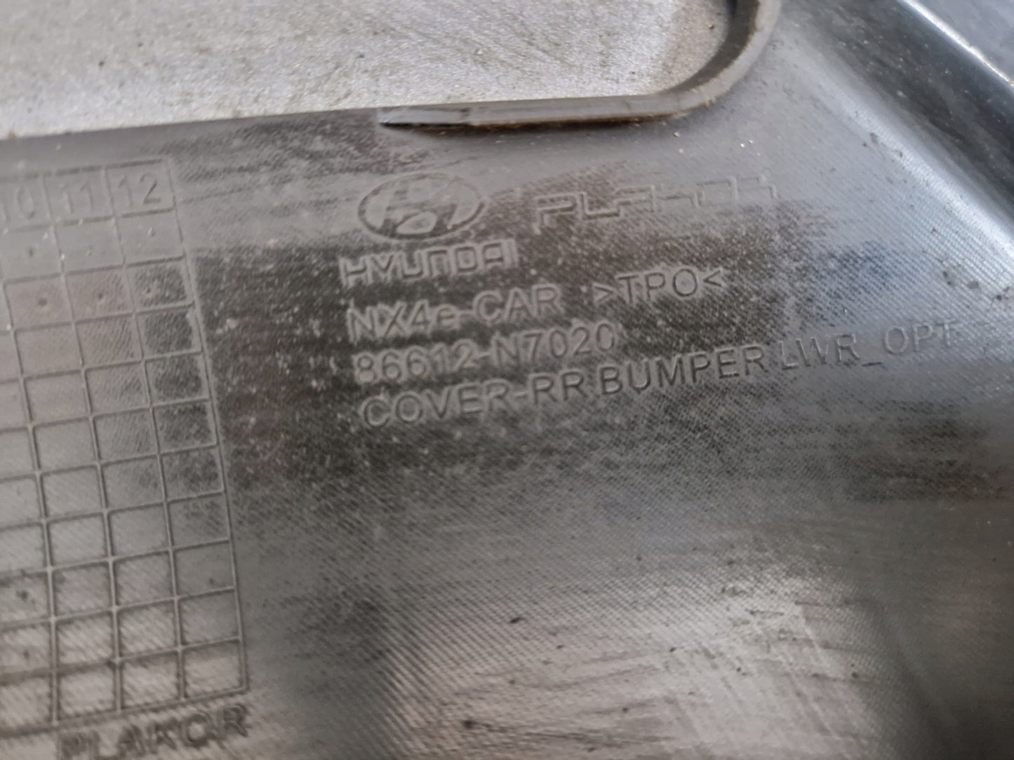 HYUNDAI TUCSON IV Rear Bumper Spoiler 86612-N7020