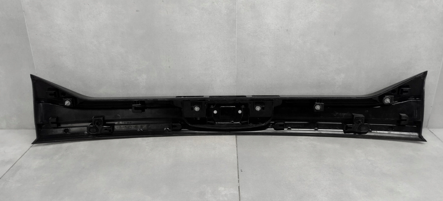 REAR TAILGATE LIGHT FOR VW T-CROSS 2GM 2GM827577