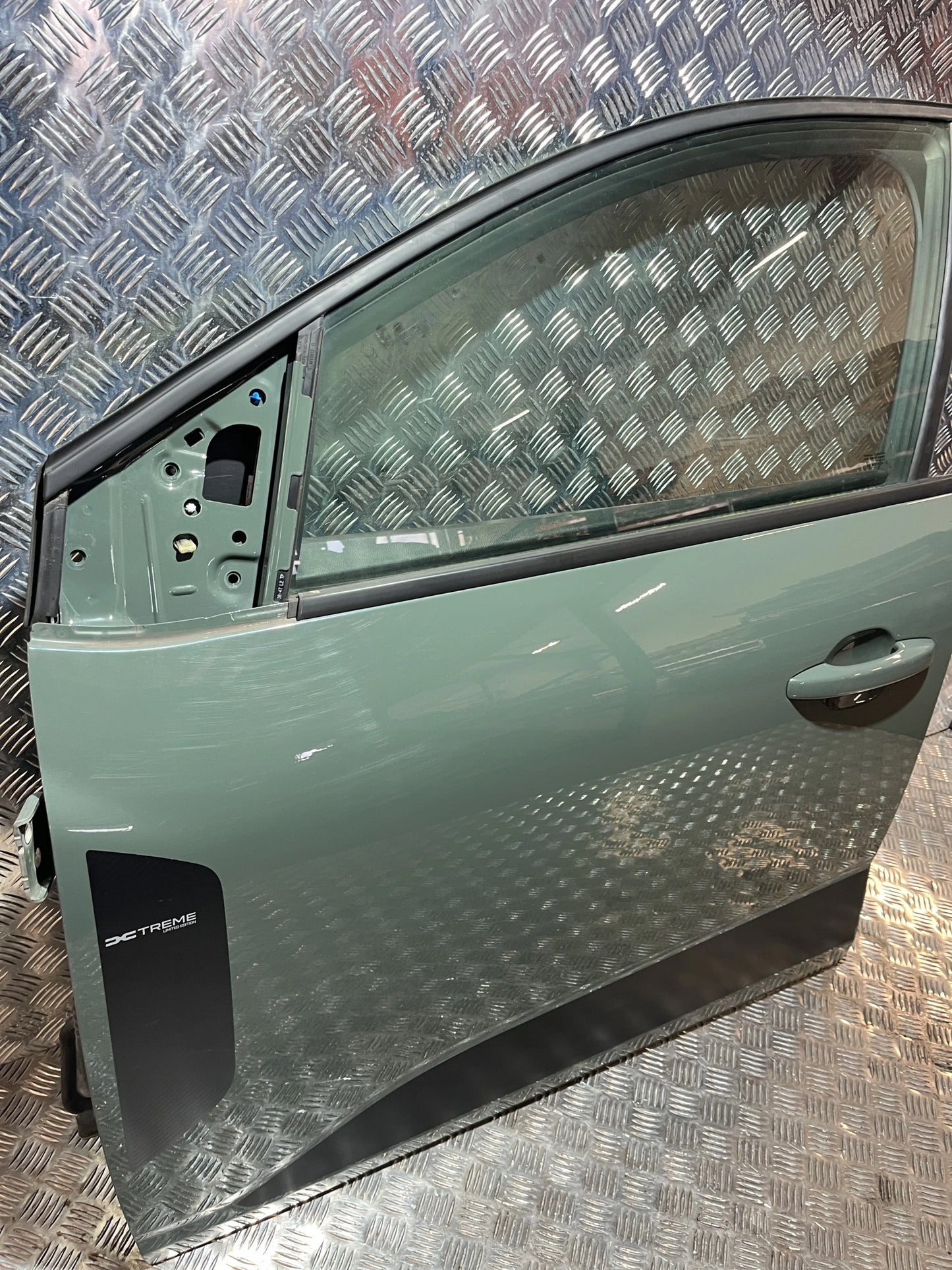 LEFT FRONT DOOR DACIA JOGGER 22- OVKQM