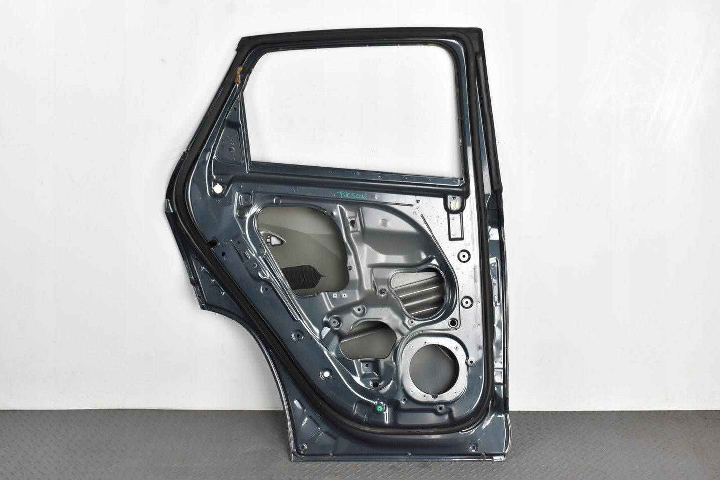 Left Rear Door 77003-N7015 HYUNDAI TUCSON IV NX4 TG8 2023