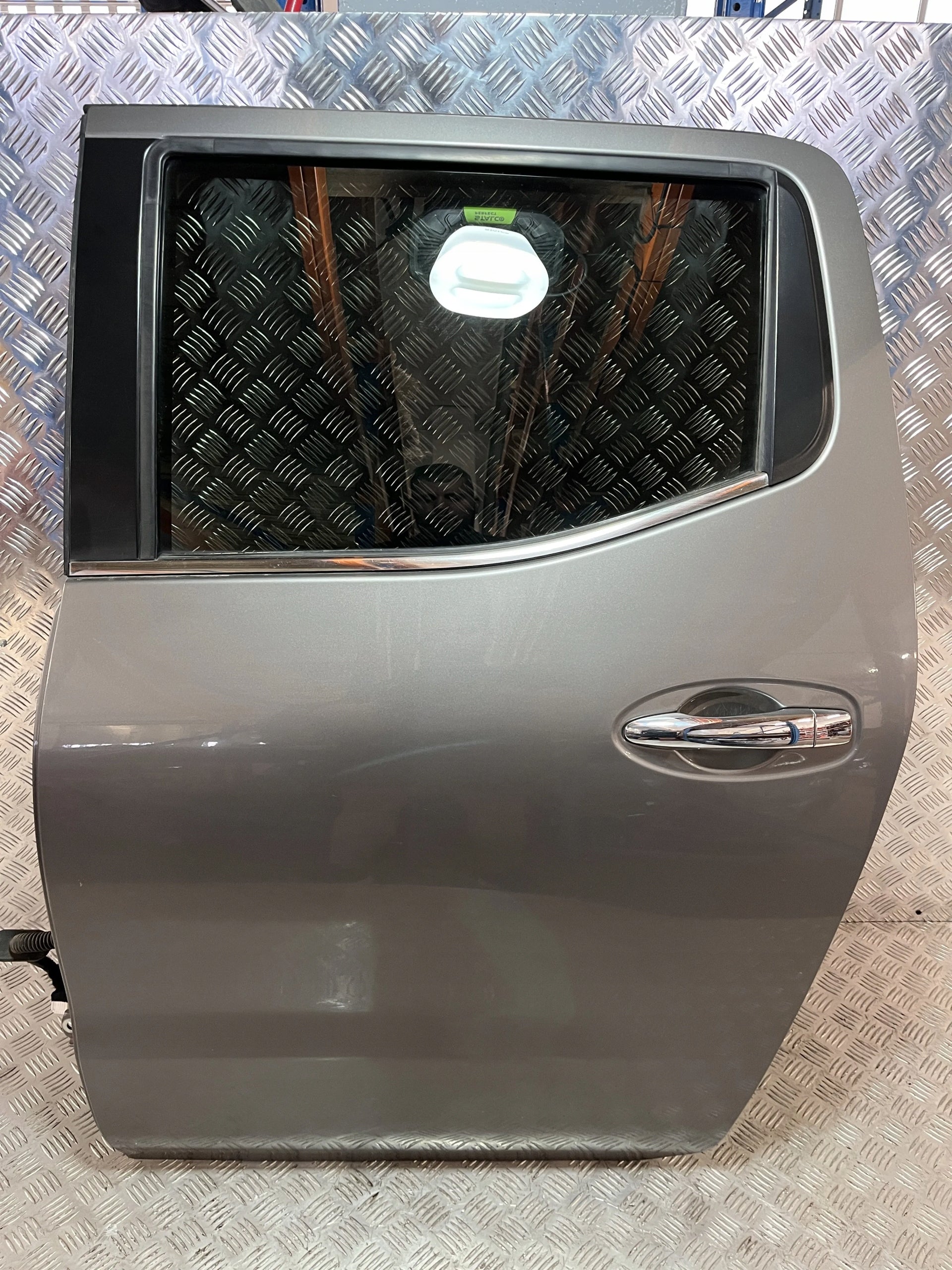 LEFT REAR DOOR NISSAN NAVARA NP300 D23 15- K51