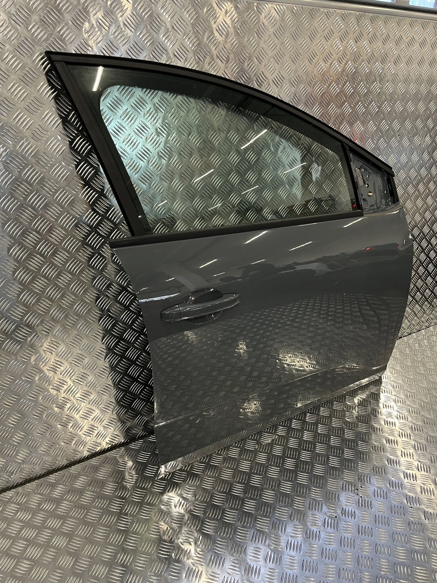 RIGHT FRONT DOOR DACIA SANDERO III 21- OVKPW