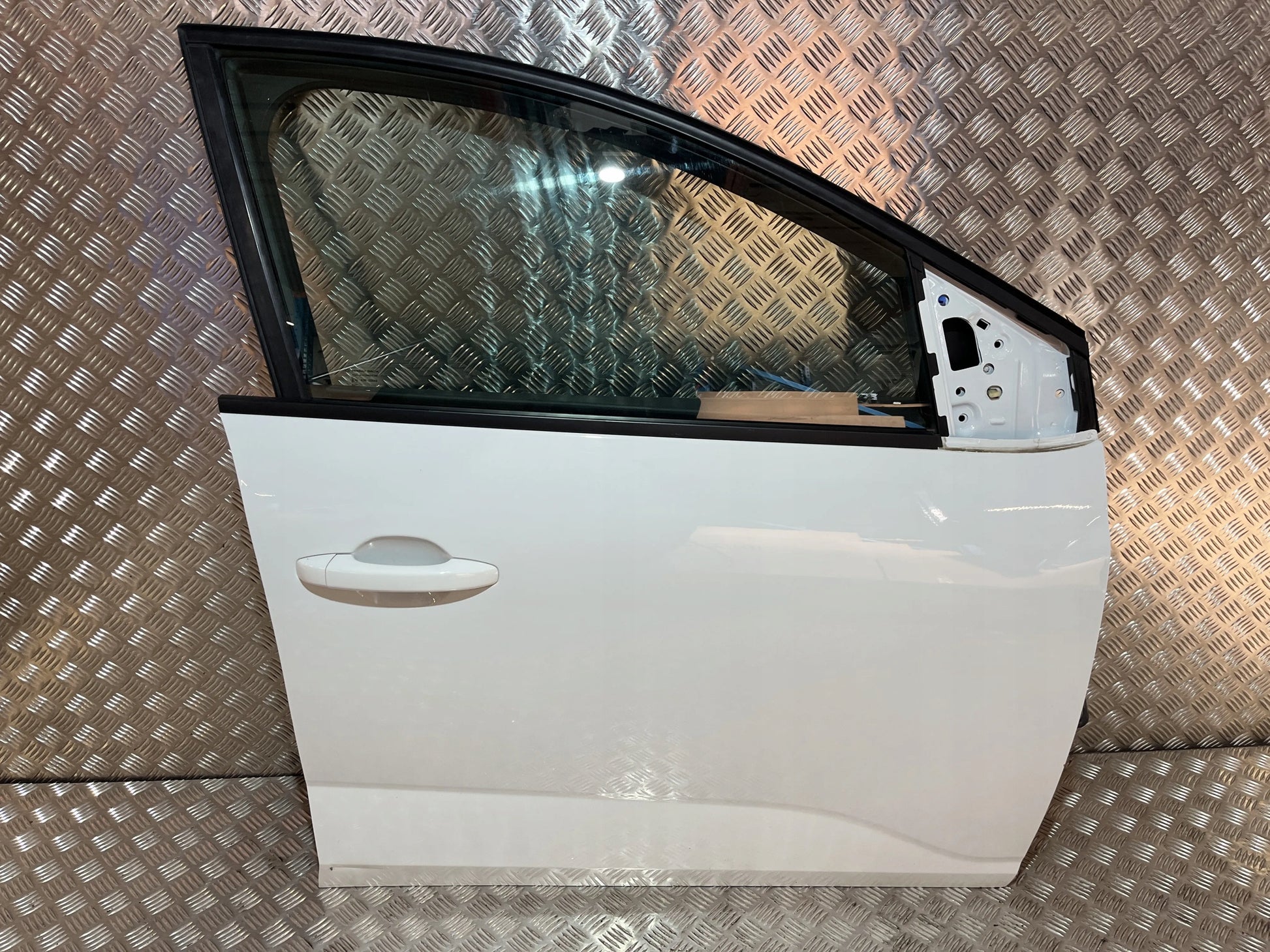 RIGHT FRONT DOOR DACIA SANDERO III 21- OV369