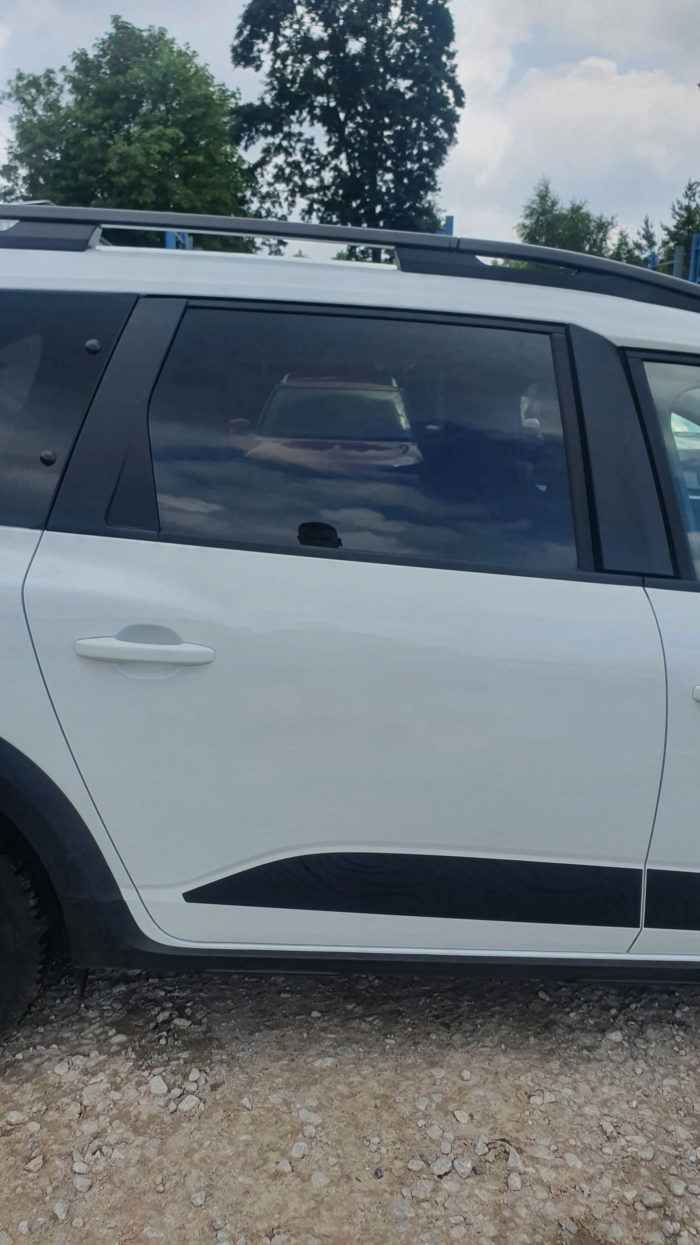 REAR RIGHT DOOR DACIA JOGGER 22- OV369