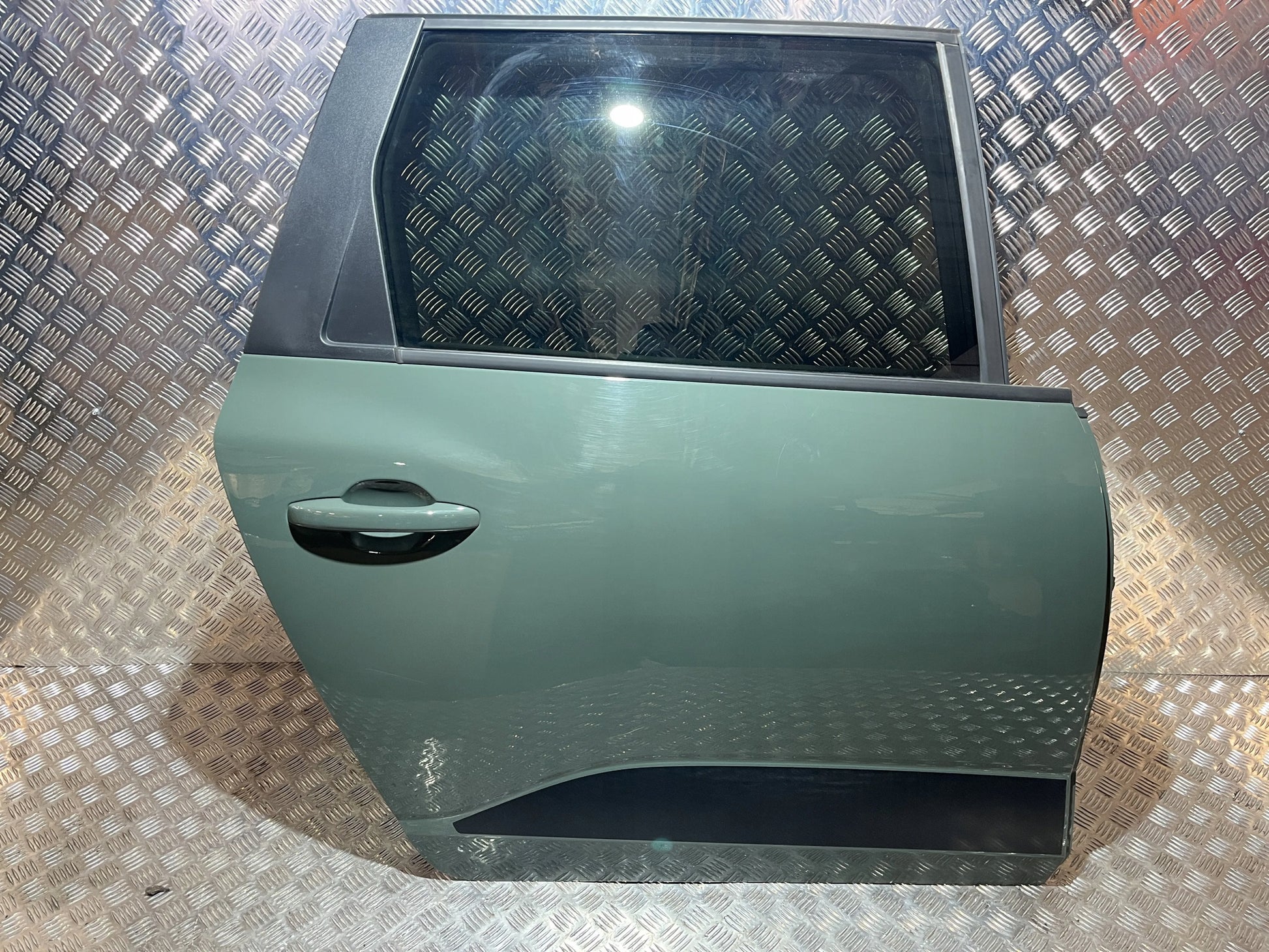 REAR RIGHT DOOR DACIA JOGGER 22- OVKQM