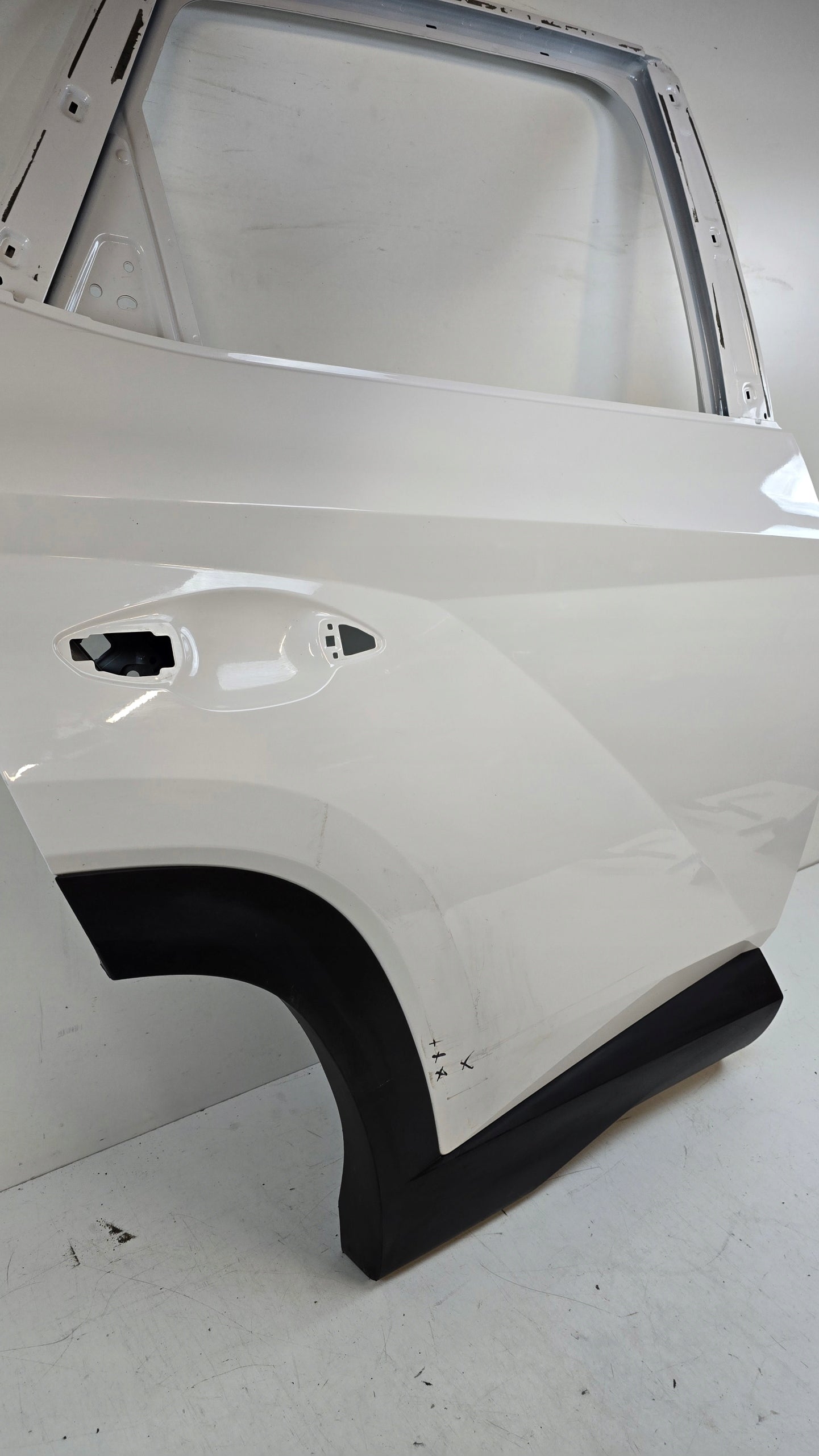 HYUNDAI TUCSON IV 4-DOOR REAR RIGHT EXTERIOR TRIM MOLDING ORIGINAL