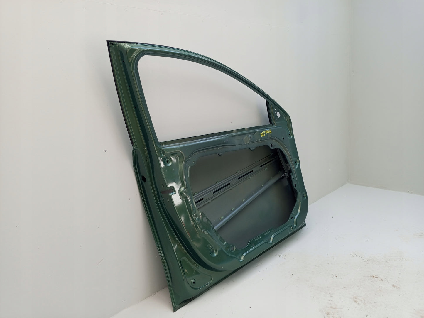 KIA CEED III 3 2018- FRONT LEFT DOOR