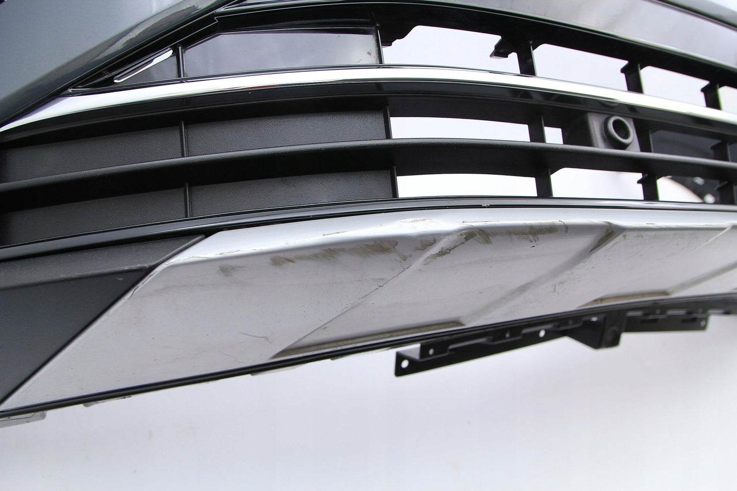 Original Front Bumper for VW Tiguan II Facelift 5NA (2020-2024) 5NA807221C