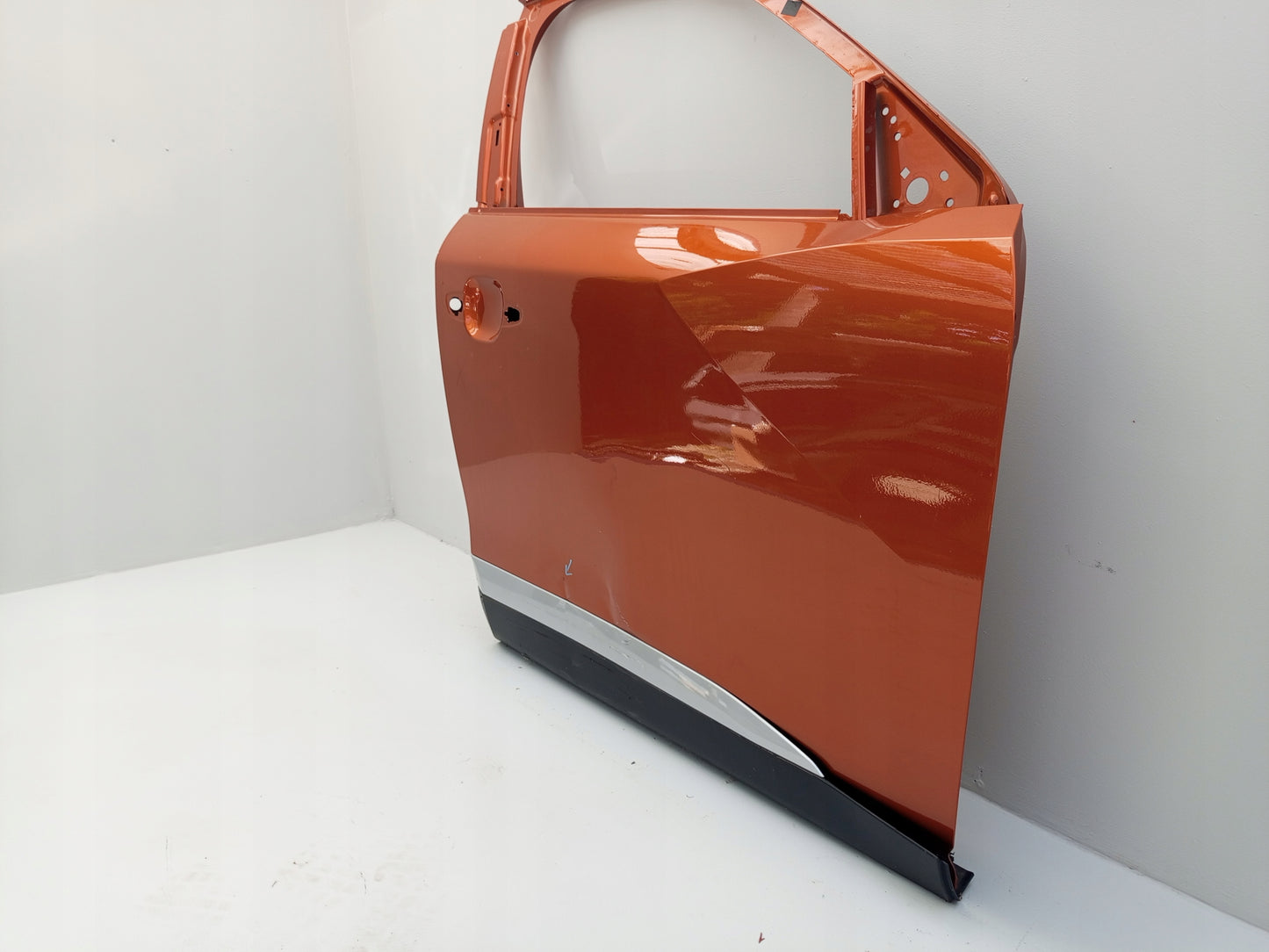 PEUGEOT 2008 II 2 2019- FRONT RIGHT DOOR