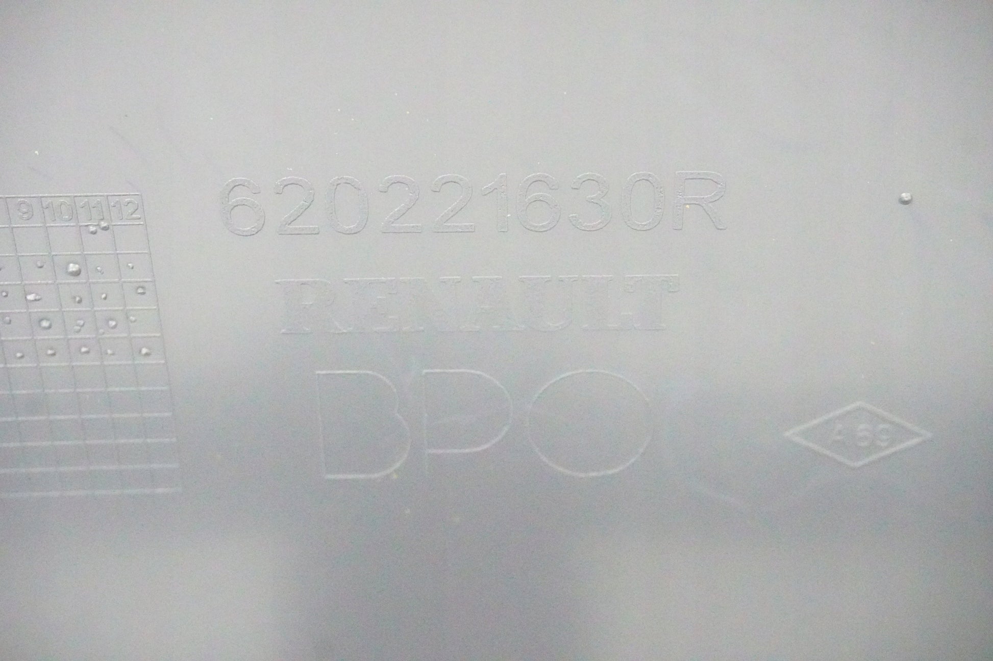 RENAULT CLIO IV 4 GT LIFT FACTORY NEW FRONT BUMPER ORIGINAL DEALERSHIP