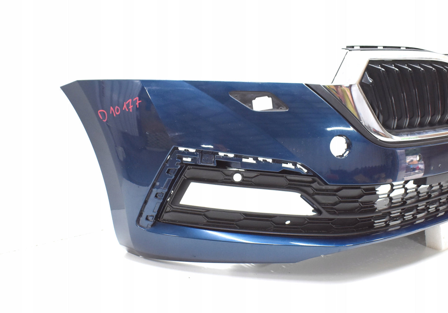 SKODA OCTAVIA IV 5E Front Bumper OEM + Grilles + Grill