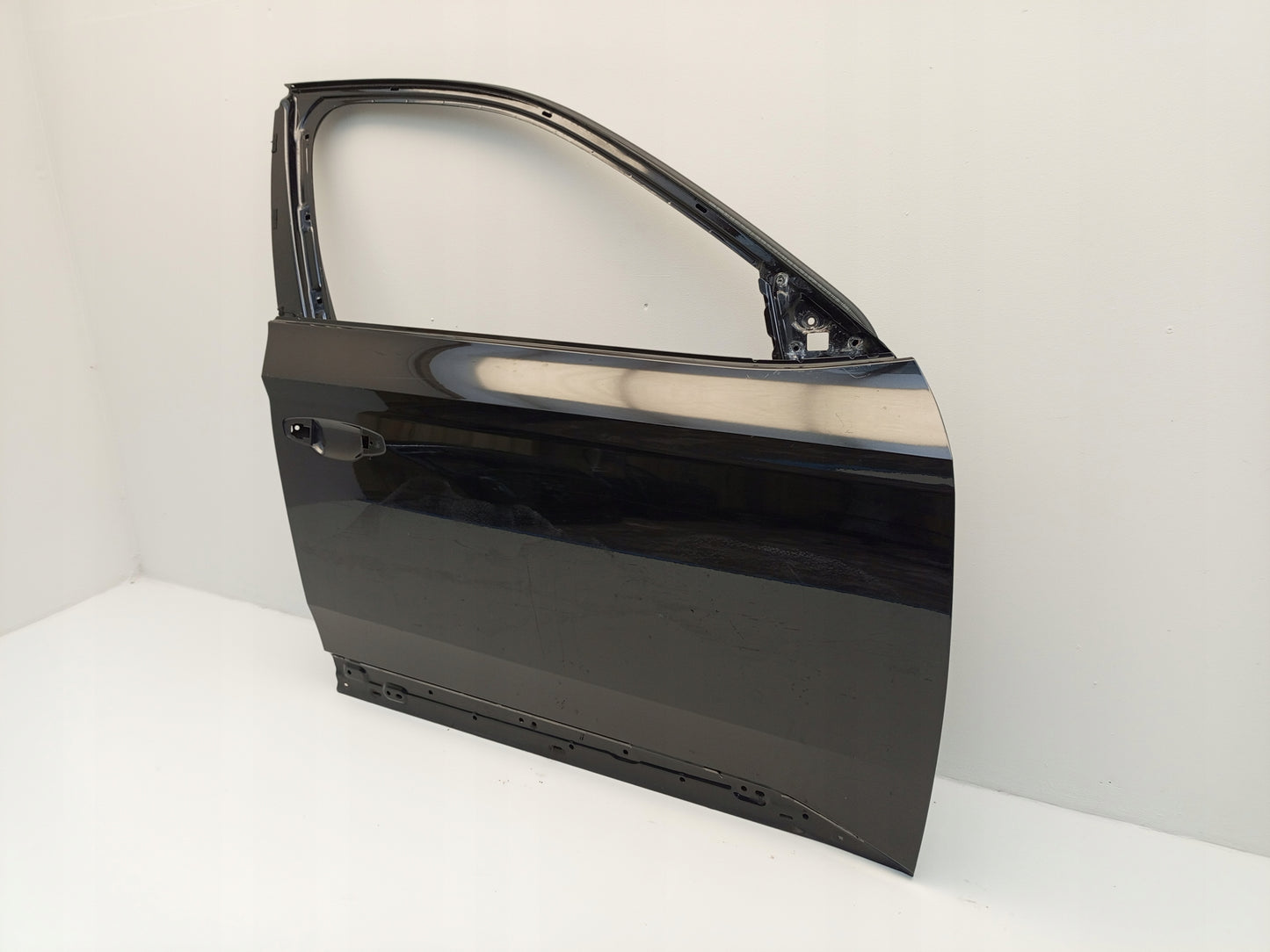 SKODA SUPERB III 3 2015- Front Right Door