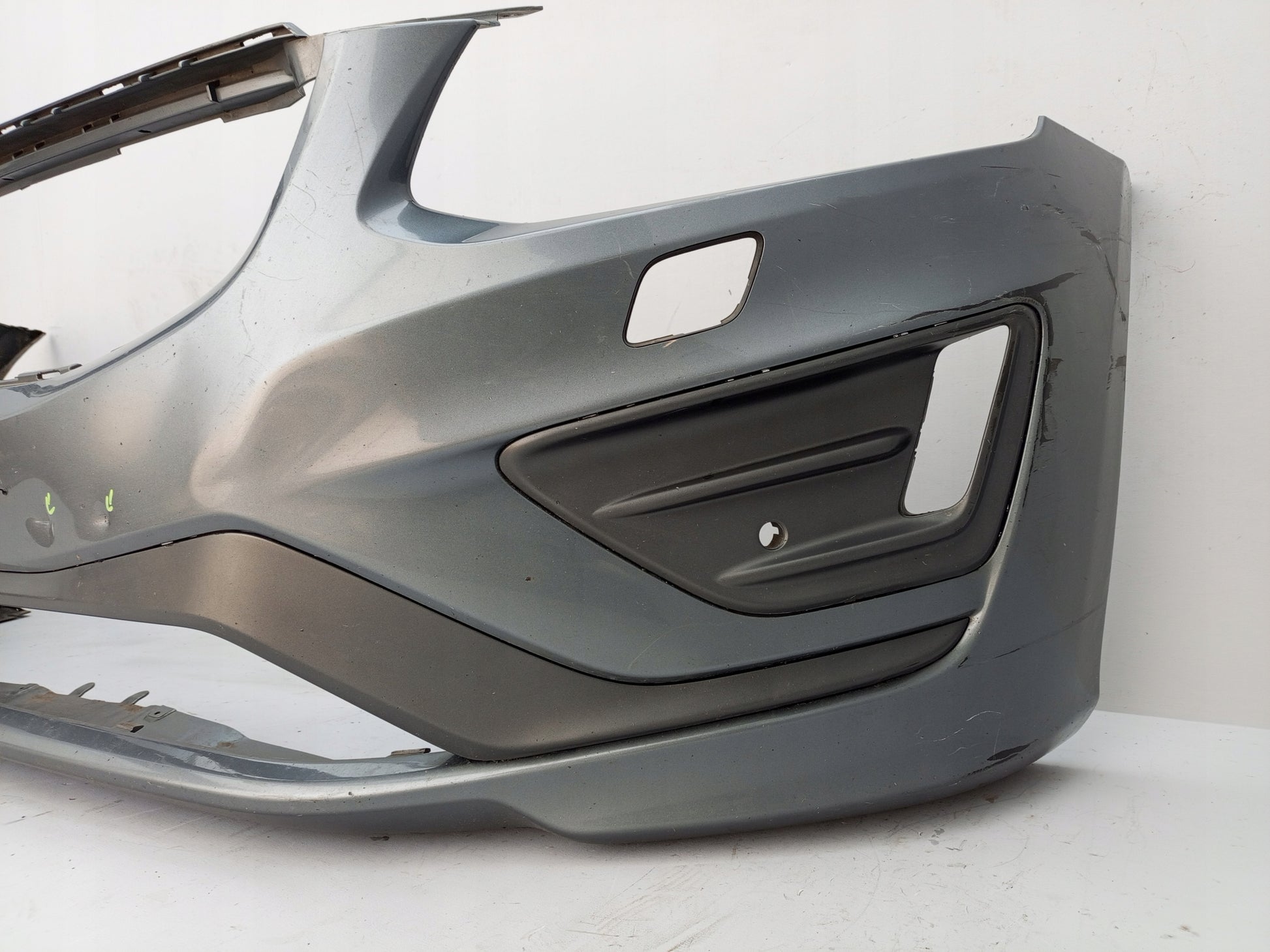 VOLVO XC60 I LIFT R-DESIGN 2013- FRONT BUMPER 31383105