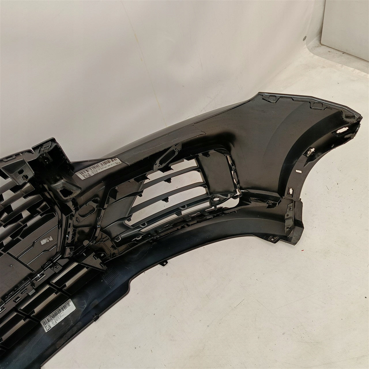 AUDI Q2 S LINE 81A 81A807438A FRONT BUMPER