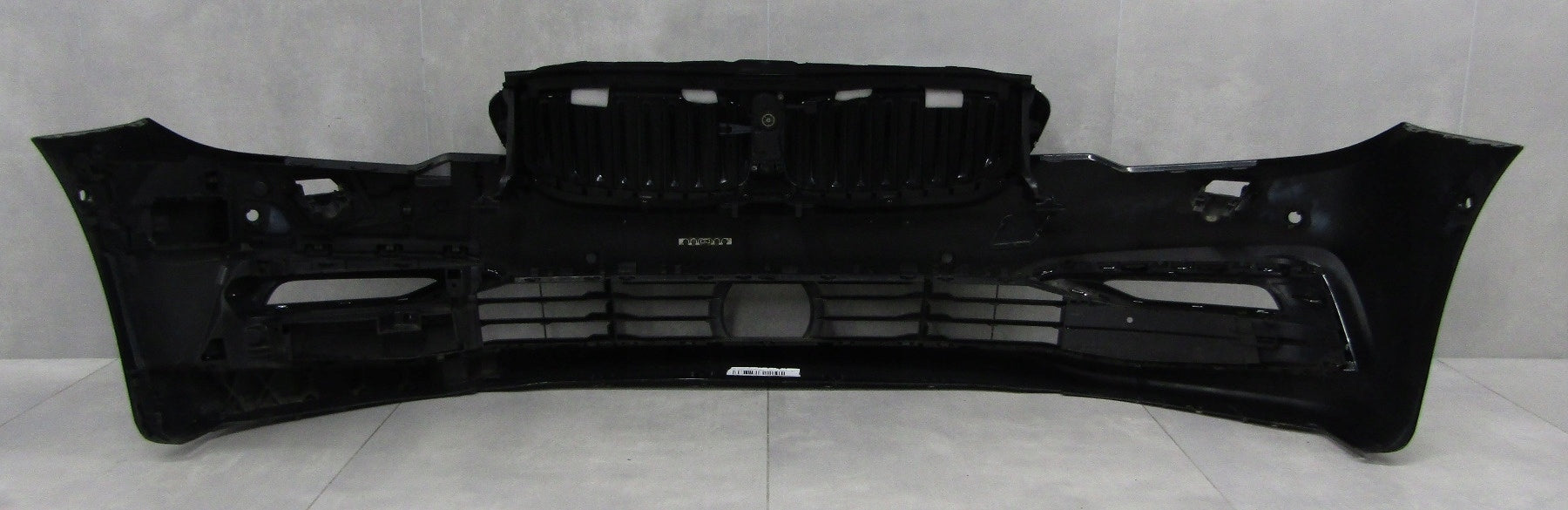 Front Bumper for BMW 5 G30 G31 Luxury Line 17-20 (+ roller blind)