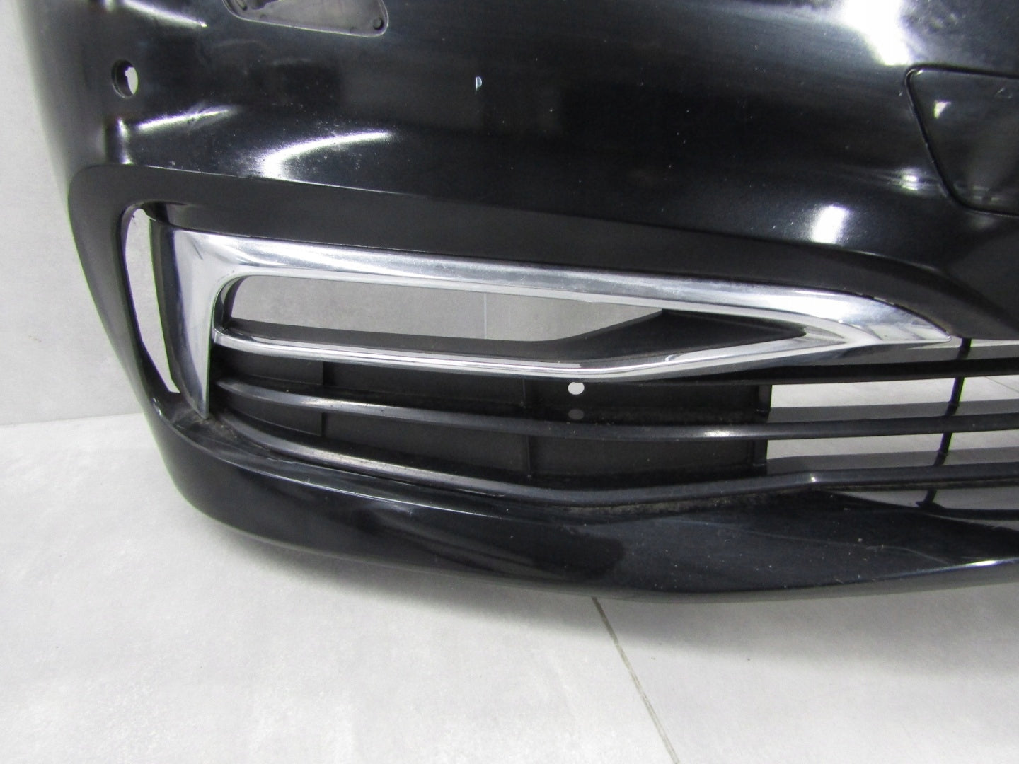 Front Bumper for BMW 5 G30 G31 Luxury Line 17-20 (+ roller blind)
