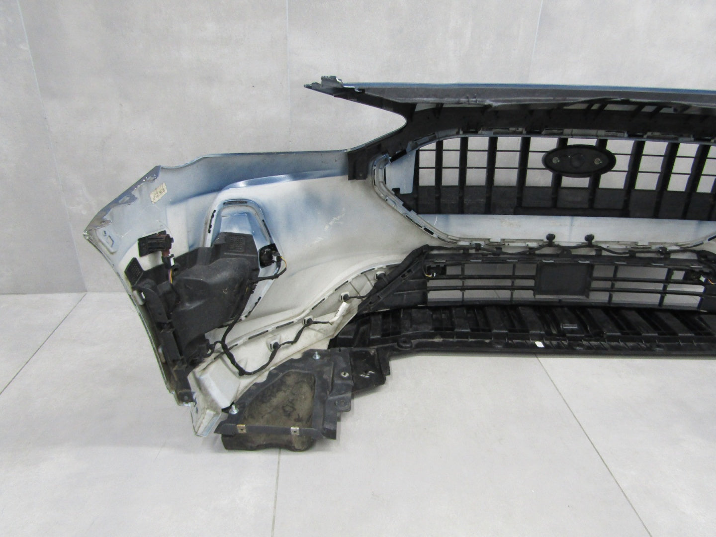 Ford Focus Mk4 IV Active Front Bumper 22- (+ 6PDC + Wiring Harness)