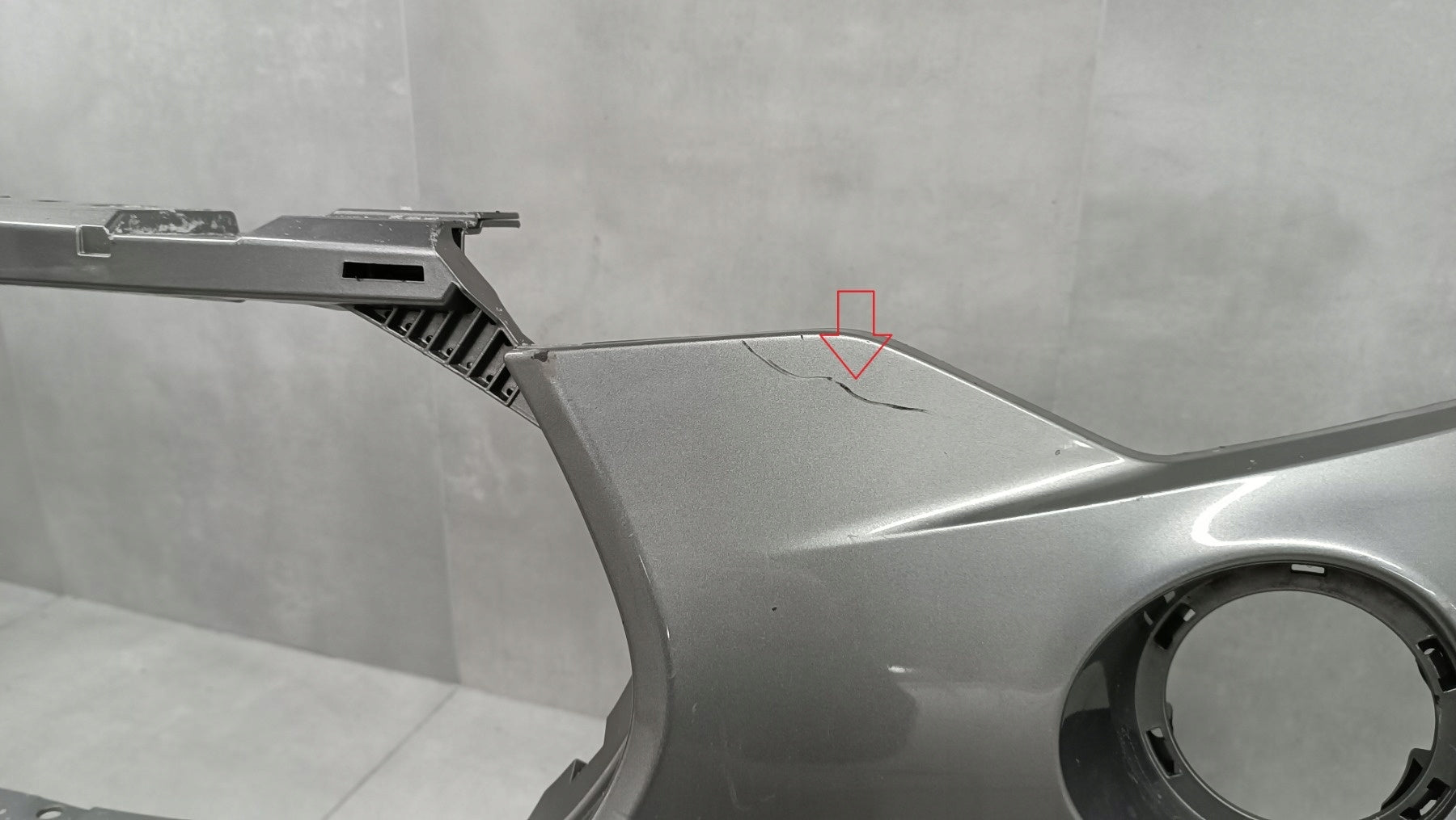 Front bumper MASERATI LEVANTE 16-24