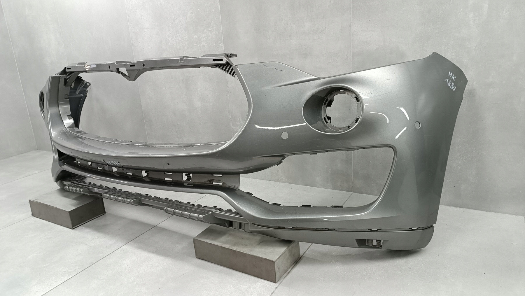 Front bumper MASERATI LEVANTE 16-24