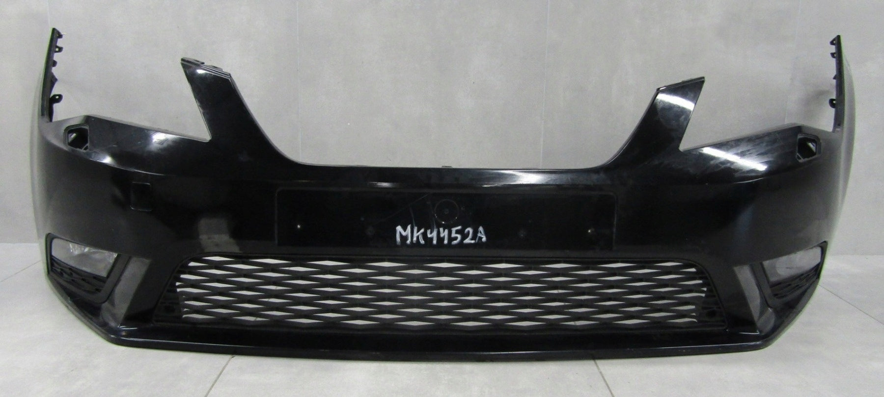 Front bumper Seat Leon 3 III 5F0 12-16 (+ fog lights)