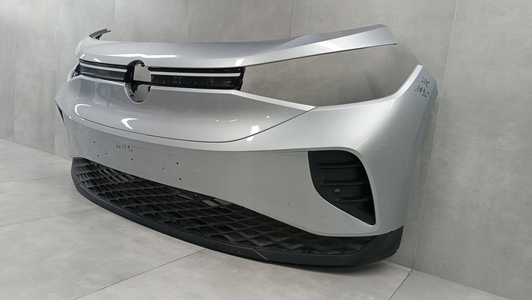 Front Bumper Volkswagen VW ID.4 2020-