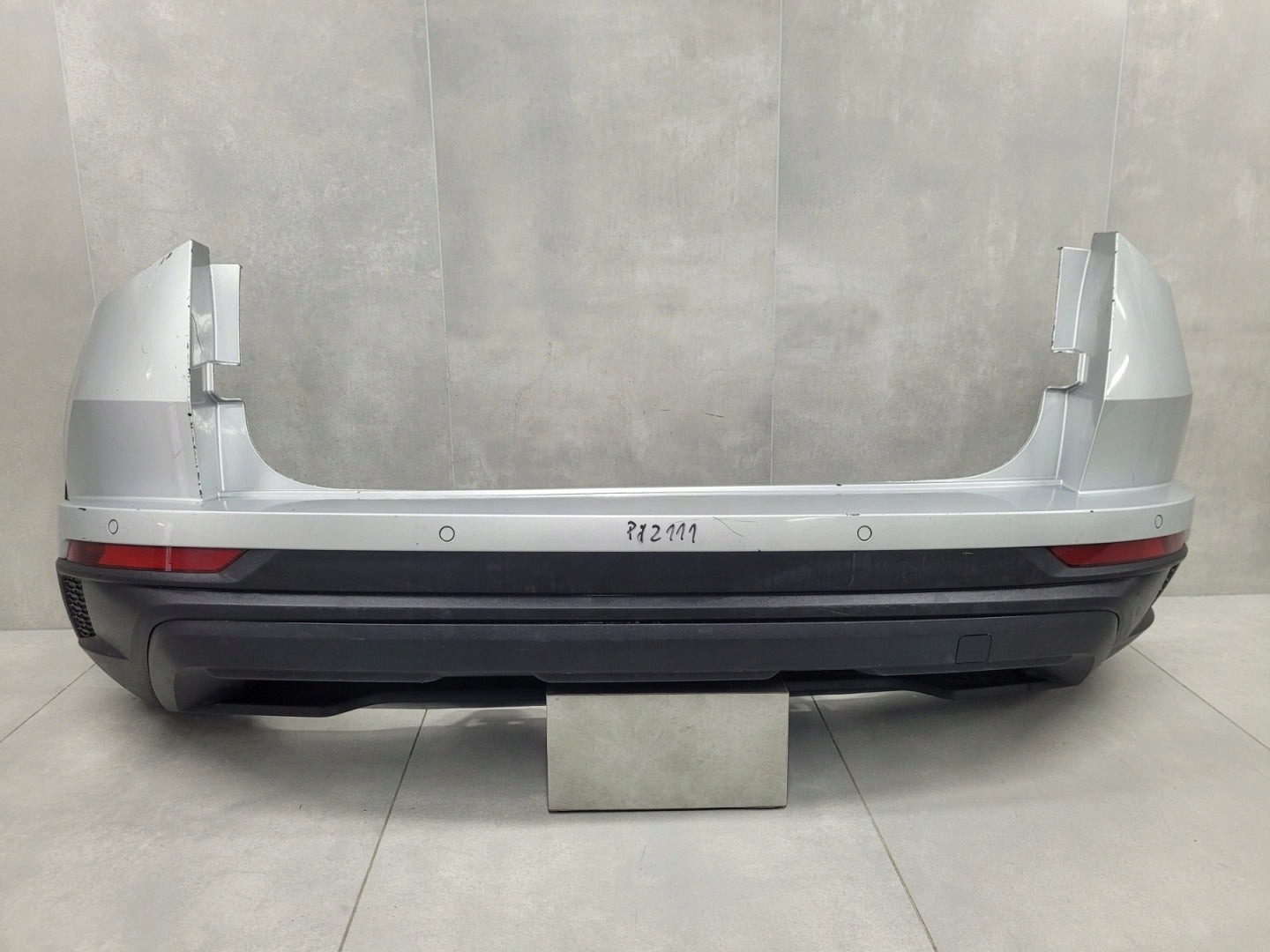 Skoda Karoq Rear Bumper 57A Facelift 21- (4 PDC + Wiring Harness)