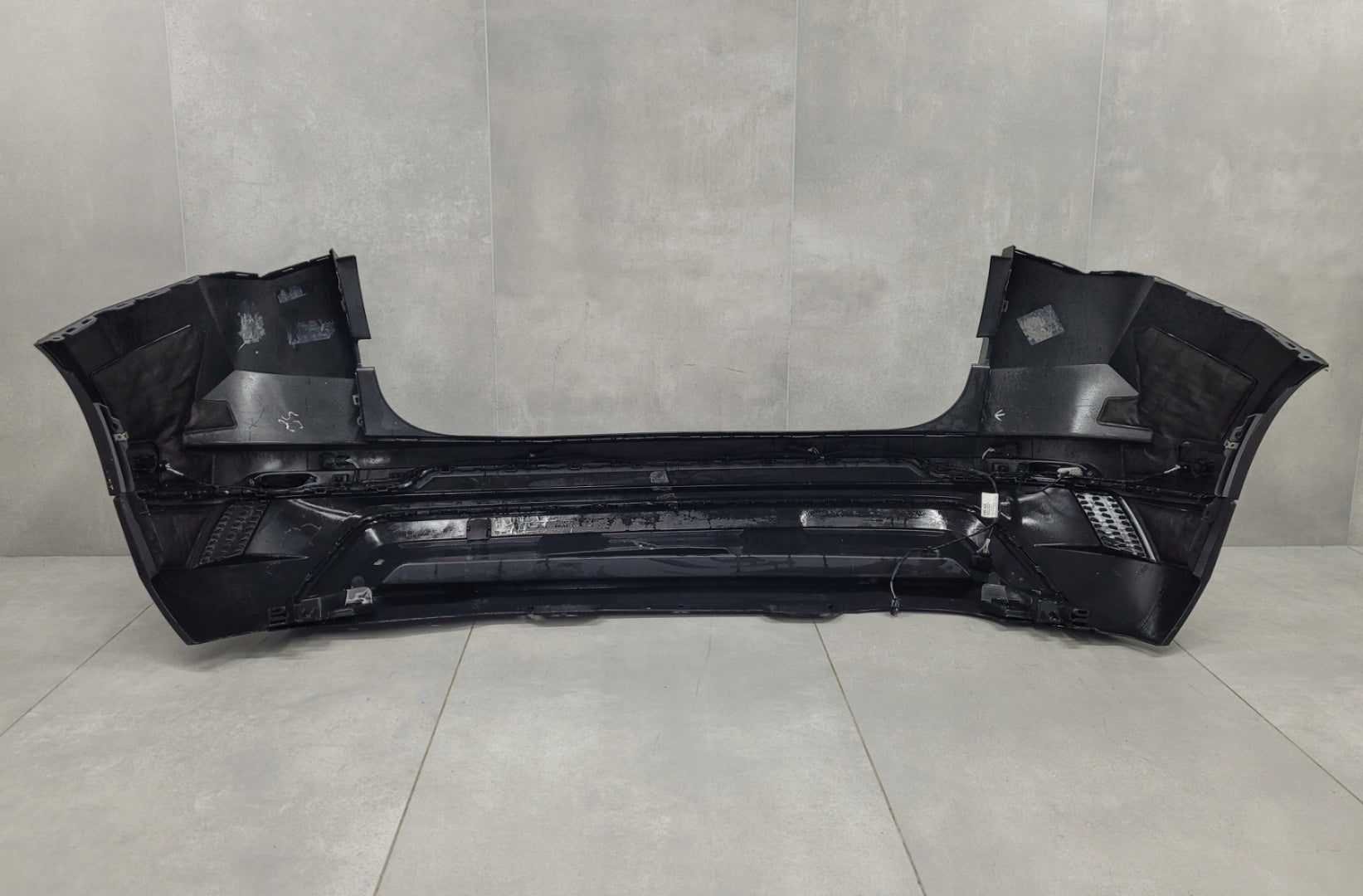 Rear Bumper Skoda Karoq 57A Lift 21- (6 PDC + Harness)