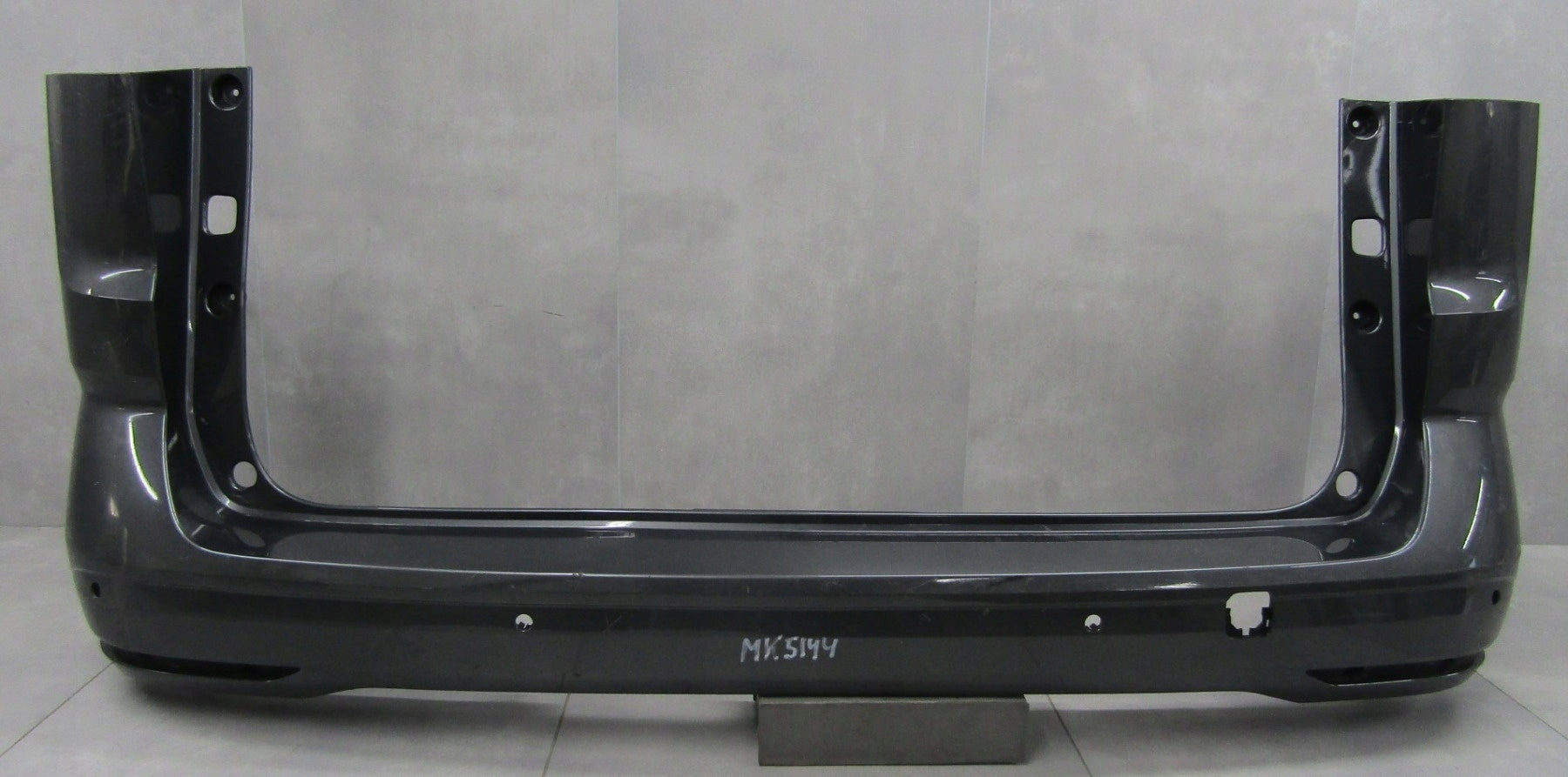 Rear Bumper Volkswagen VW Multivan T7 7T0 21-
