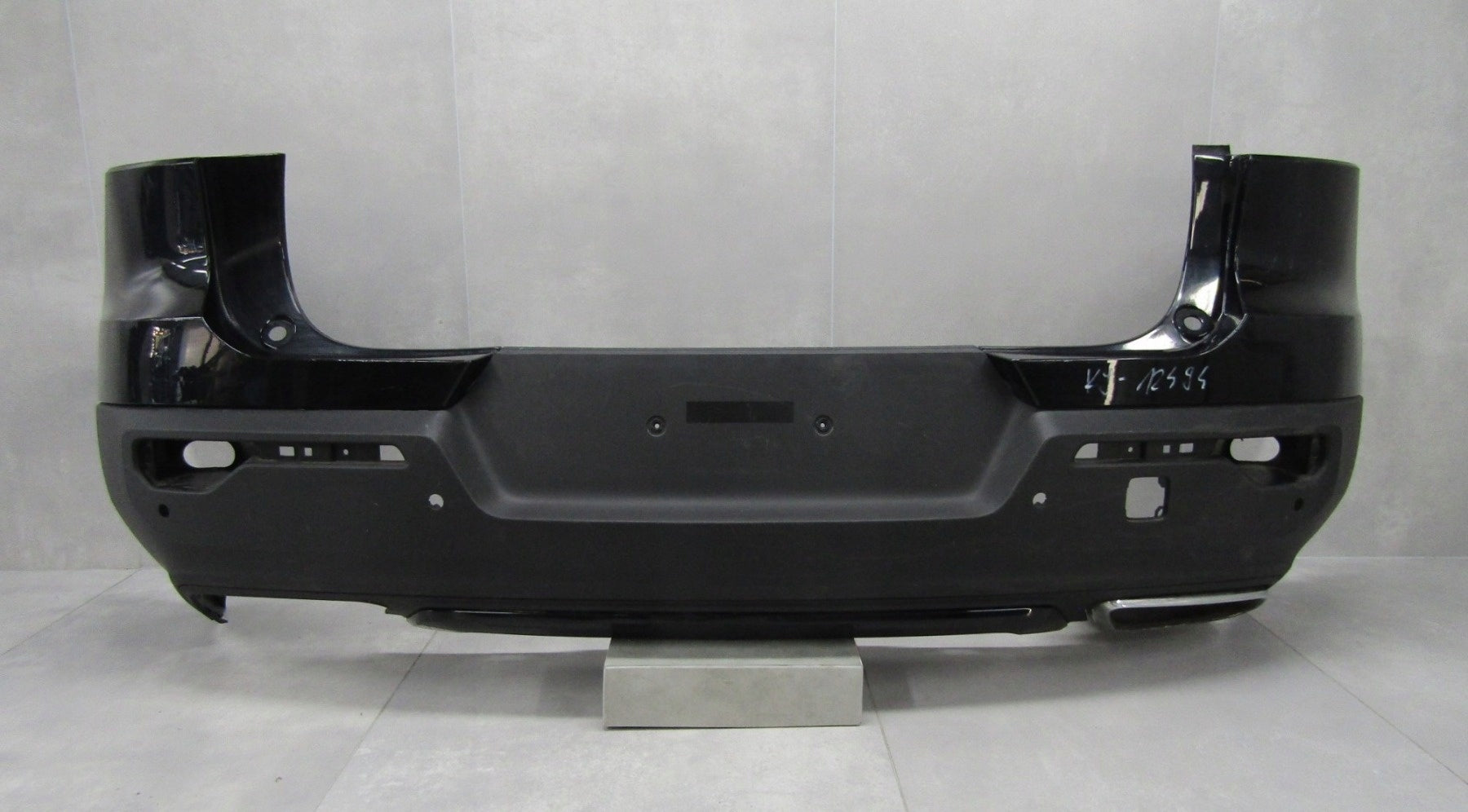 Rear Bumper Volvo XC40 R-DESIGN 2017-