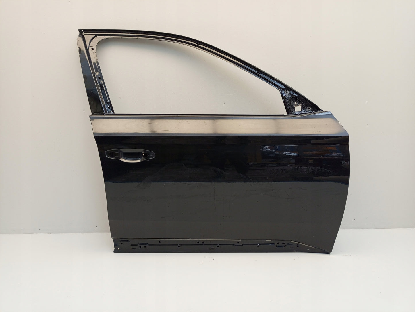 SKODA SUPERB III 3 2015- Front Right Door