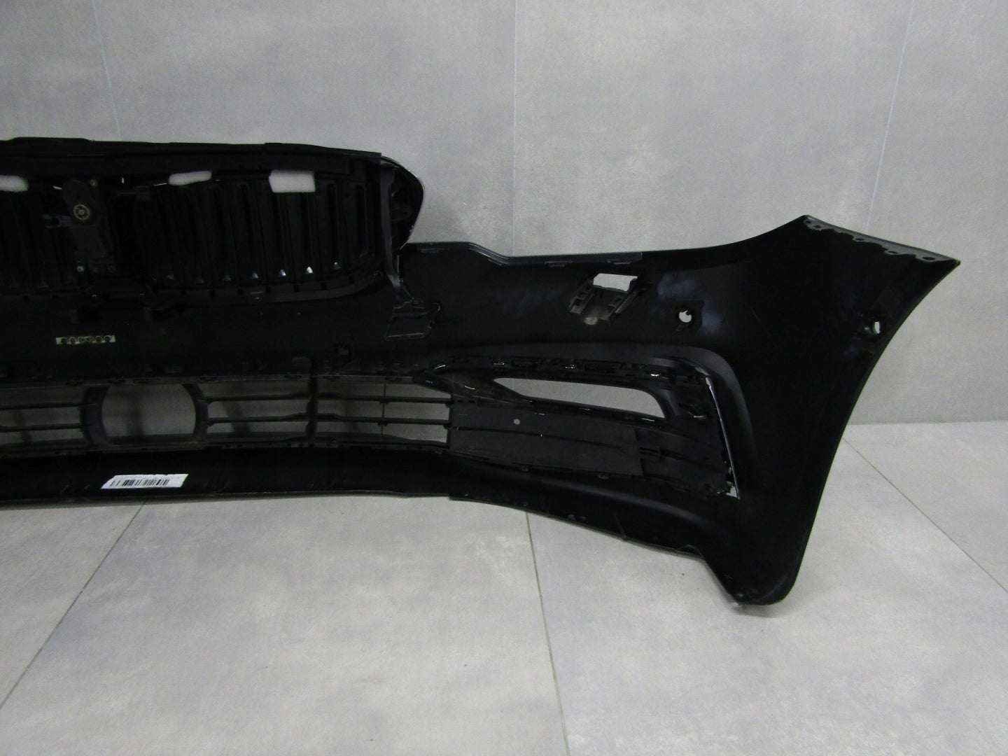 Front Bumper for BMW 5 G30 G31 Luxury Line 17-20 (+ roller blind)