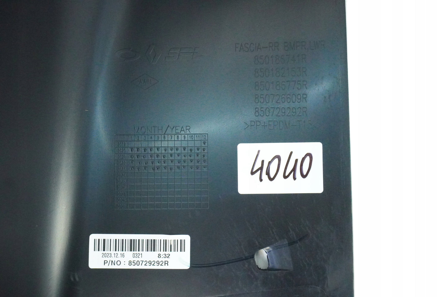 RENAULT ARKANA 21- BRAND NEW REAR BUMPER 6 PDC ORIGINAL