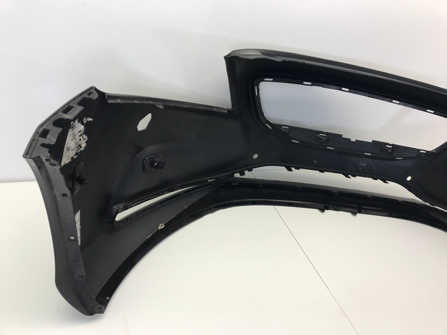 Volvo V40 2012-2019 Front Bumper Used OEM: 31283732, BP8BB