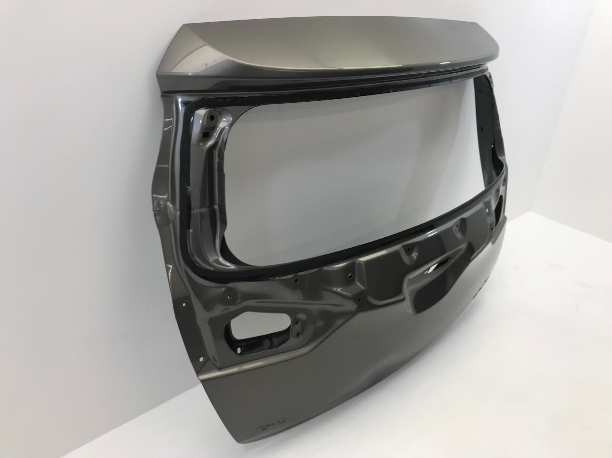 TOYOTA Auris II Hatchback 2012-2015 Bootlid Rear Boot 6700502280 ( with defect )